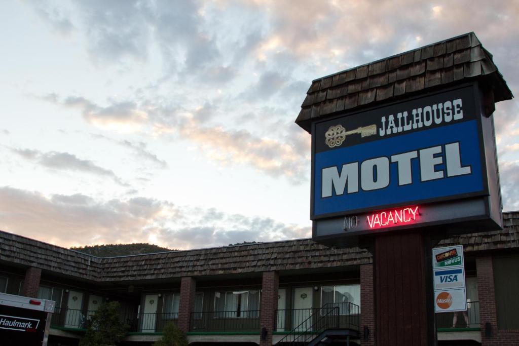 Jailhouse Motel And Casino Ілі Екстер'єр фото